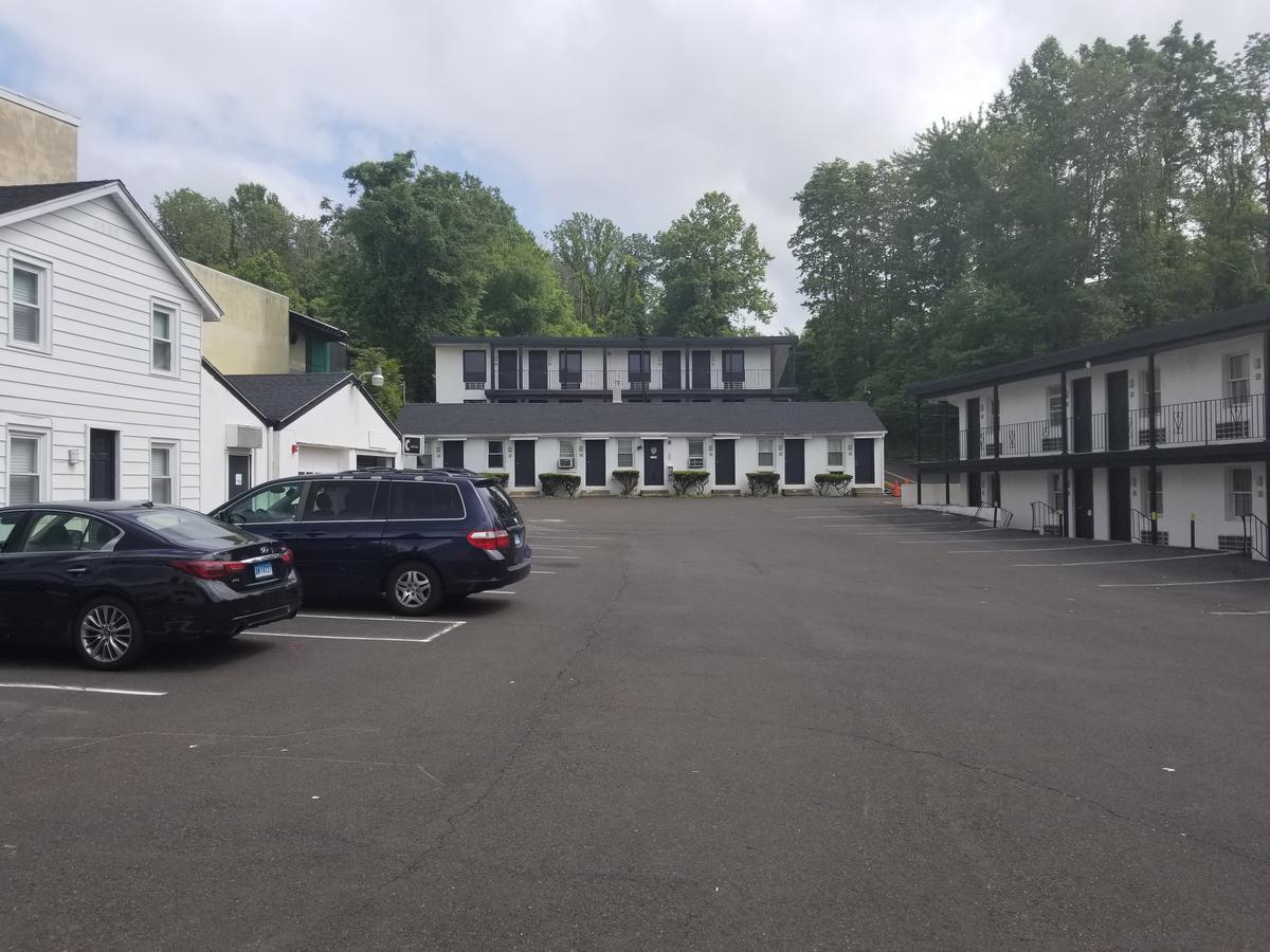 Penn Lodge Hotel & Suites Philadelphia - Bensalem Exterior photo